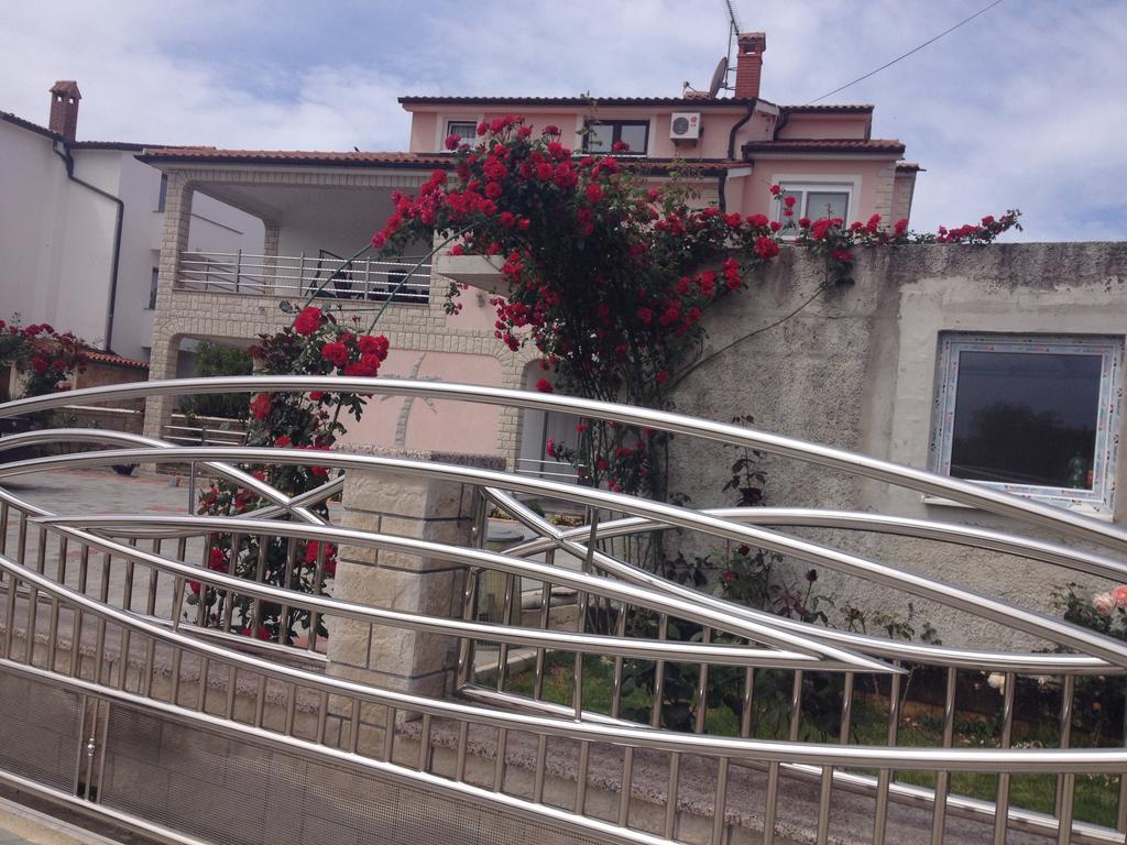 Villa Baldi Tar-Vabriga Luaran gambar